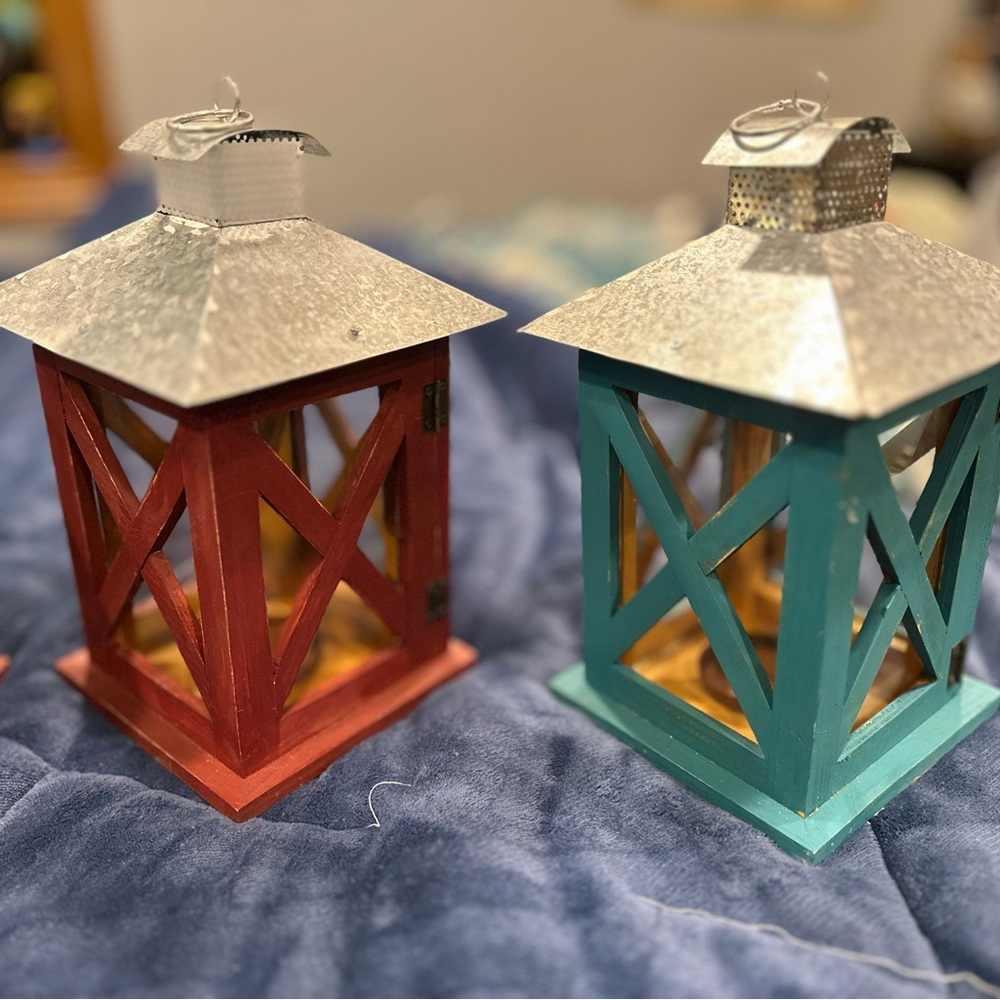 Rustic Red Lantern Set - Picture 8 of 10